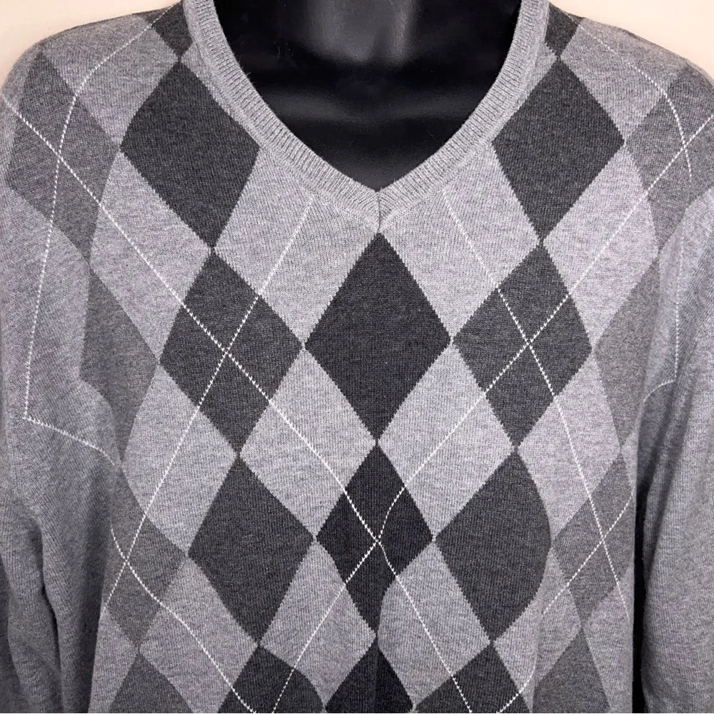 XL Liz Claiborne Grey Argyle Sweater  Vneck Academia Long Sleeve Knit